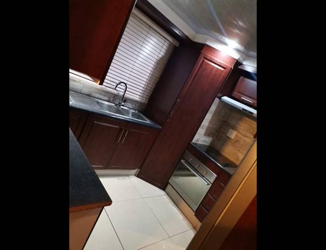 2 BEDROOM PROPERTY TO RENT IN ZOLA